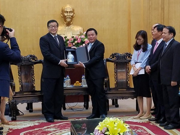 Vietnam, China strengthen exchange of political theories hinh anh 1