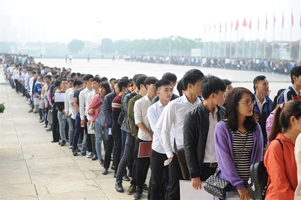 Samsung Vietnam organises largest recruitment test hinh anh 1