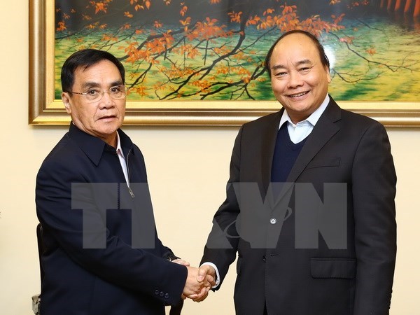 PM: Vietnam always treasures special ties with Laos hinh anh 1