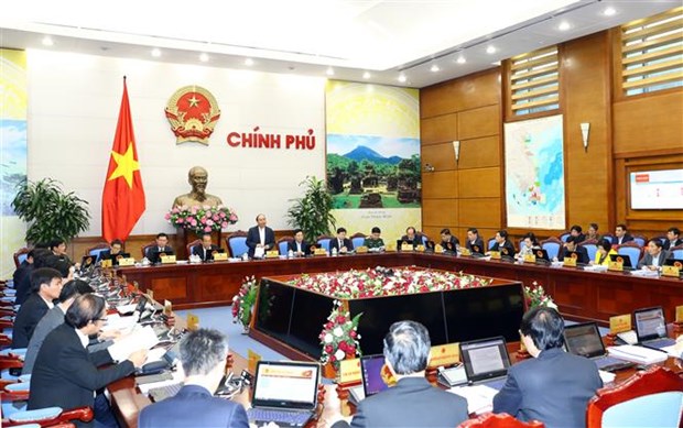 PM requests active preparation for key socio-economic tasks in 2018 hinh anh 1