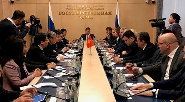Party official reaffirms fostering ties with Russia hinh anh 1