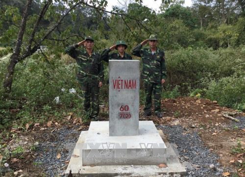 Dak Nong fulfils border marker planting task in 2017 hinh anh 1