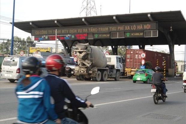 Cut toll booths, road fees: transport firms hinh anh 1