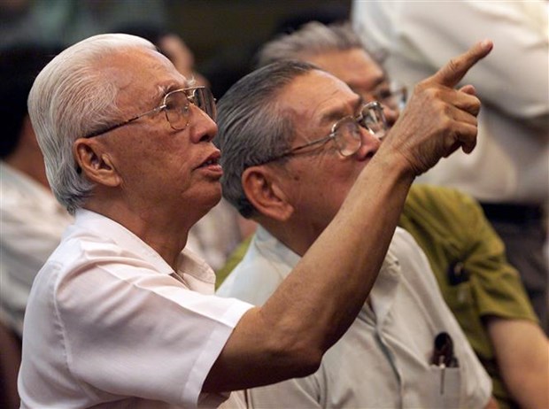 Malaysian government supports civil servants, pensioners hinh anh 1