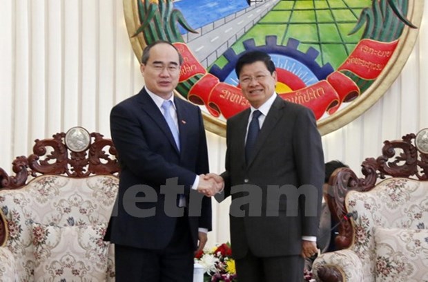 HCM City shares urban development experience with Vientiane hinh anh 1