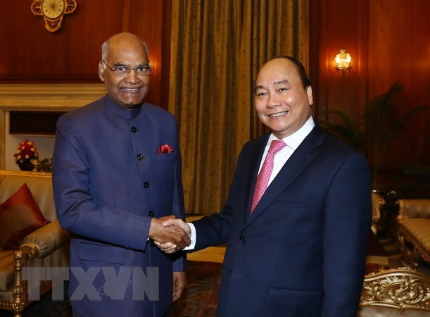 PM meets Indian President on ASEAN – India summit sidelines hinh anh 1