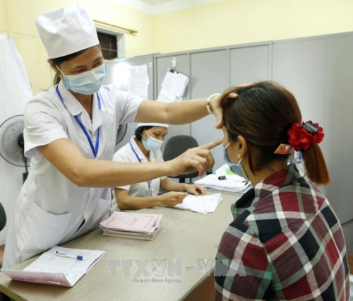 Vietnam sees drops in new HIV infections for 10th consecutive year hinh anh 1
