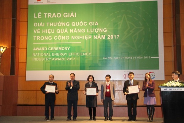 Vietnam Energy Efficiency Industry Awards 2017 presented in Hanoi hinh anh 1
