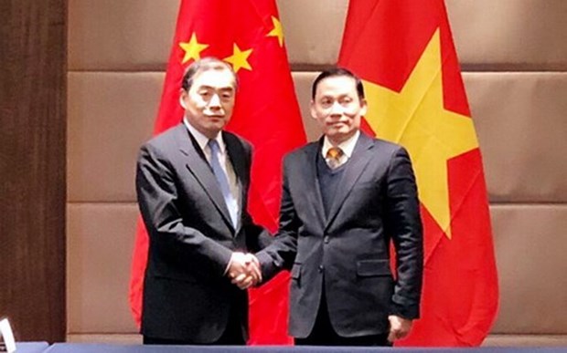 Vietnam, China hold regular deputy foreign ministers’ meeting hinh anh 1