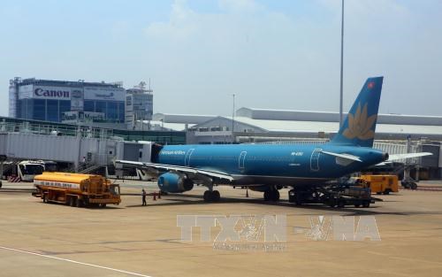 A few seats left on south-north flights as Tet nears hinh anh 1