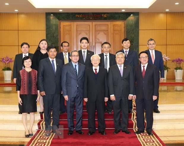 Party chief meets ASEAN ambassadors on Lunar New Year hinh anh 1