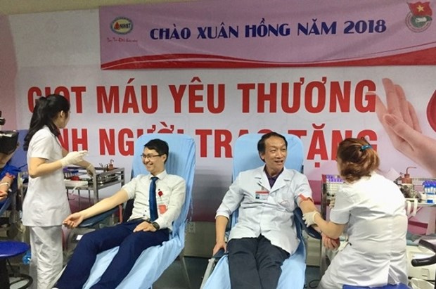 Blood donation campaign opens in Hanoi hinh anh 1