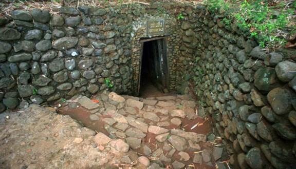 Deputy PM seeks heritage tag for war tunnel hinh anh 1