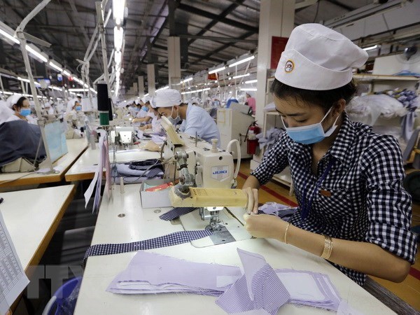 Nearly 18,700 enterprises established in two months hinh anh 1