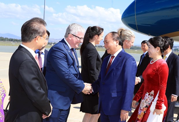 Prime Minister Nguyen Xuan Phuc begins Australia visit hinh anh 1