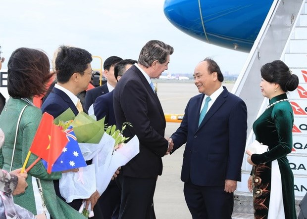 PM Phuc arrives in Sydney for ASEAN-Australia Special Summit hinh anh 1