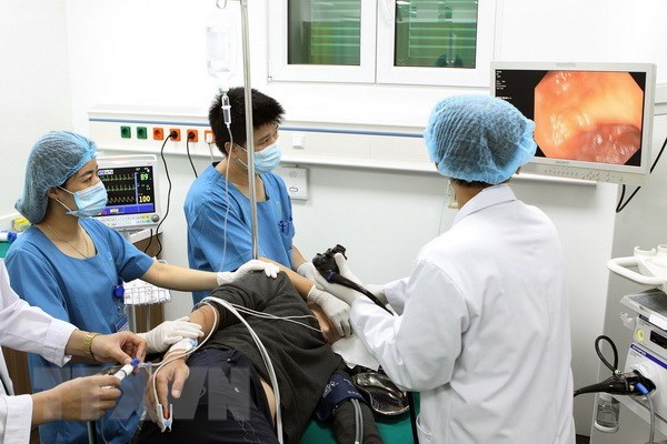Hanoi expands colorectal cancer screenings hinh anh 1