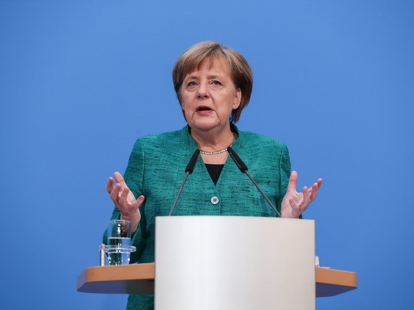 PM congratulates Angela Merkel on re-election hinh anh 1