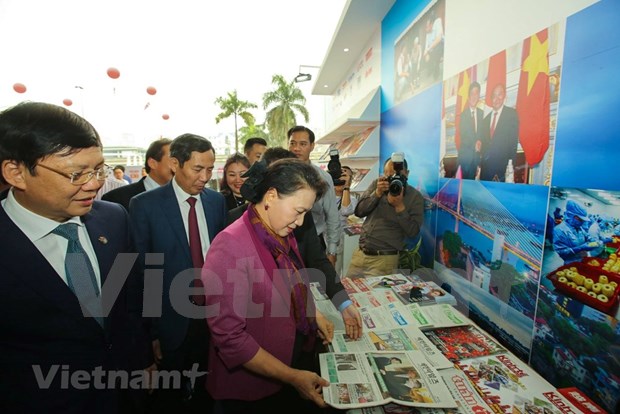 Top legislator visits National Press Festival 2018 hinh anh 2
