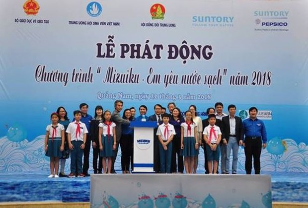 Programme raises students’ awareness of protecting water resources hinh anh 1
