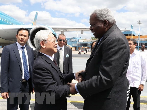 Party chief begins State visit to Cuba hinh anh 1