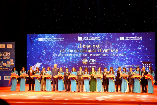 Vietnam international tourism fair opens in Hanoi hinh anh 1