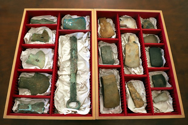 German police hand over antiquities to Vietnam hinh anh 1