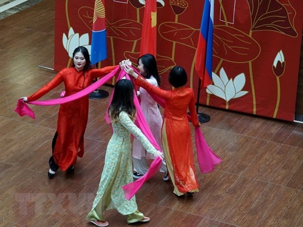 “Vietnam Day” promotes Vietnam-Russia culture exchange hinh anh 1