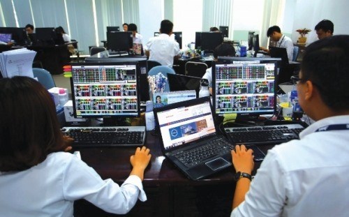 VN-Index emerges as world’s top-performing market in Q1 hinh anh 1