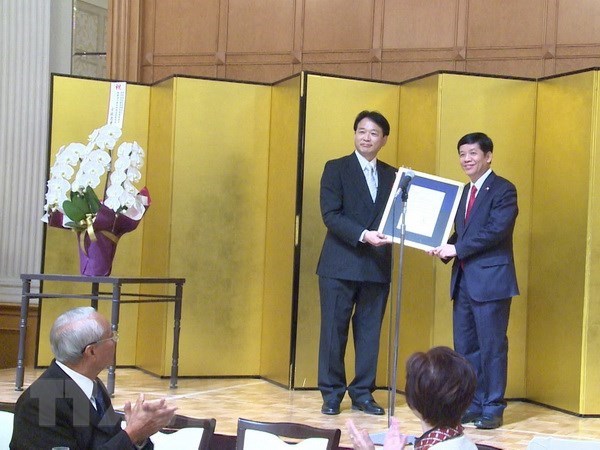 Japanese doctor appointed Honorary Consul of Vietnam in Aichi hinh anh 1
