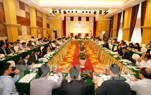 Dialogue focuses on labour safety, hygiene hinh anh 1