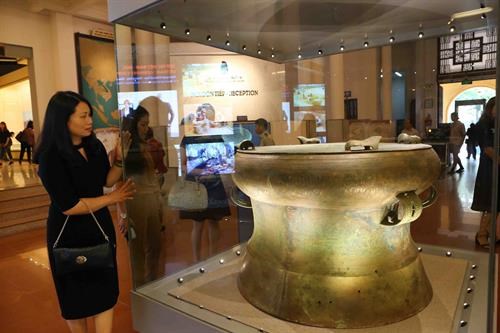Vietnam’s archaeological treasures on display in Hanoi hinh anh 1