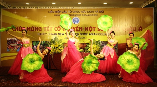 Asian traditional New Year celebrated in Hanoi hinh anh 1