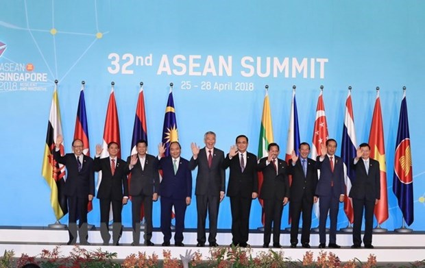 Vietnam makes active contributions to 32nd ASEAN Summit: Deputy FM hinh anh 1