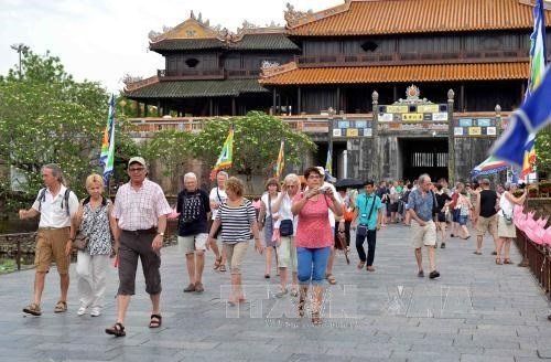 Visa exemption to be extended for visitors from 5 European countries hinh anh 1