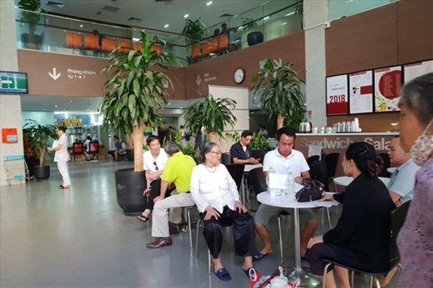 Vietnam faces shortage of qualified geriatric nurses hinh anh 1
