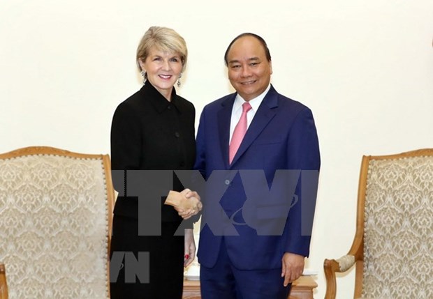PM Nguyen Xuan Phuc receives Australian FM Julie Bishop hinh anh 1
