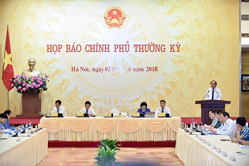 Government capable of control inflation: press conference hinh anh 1