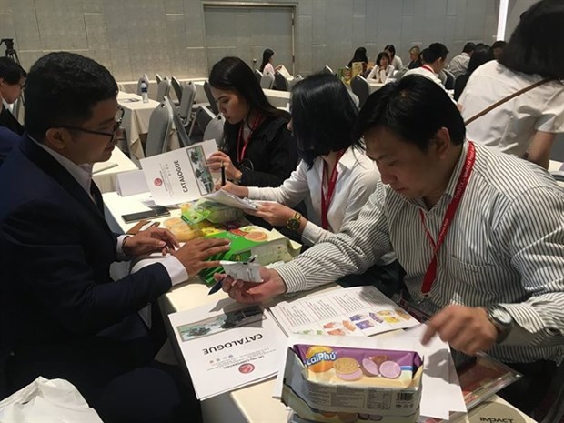Vietnam urged to focus on local branding hinh anh 1