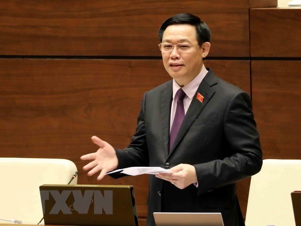 Deputy PM clarifies retirement age increase, salary reform hinh anh 1