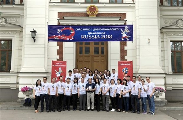 Vietnam Embassy in Russia joins World Cup heat hinh anh 1