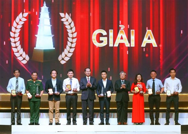 12th National Press Awards 2017 announced hinh anh 1