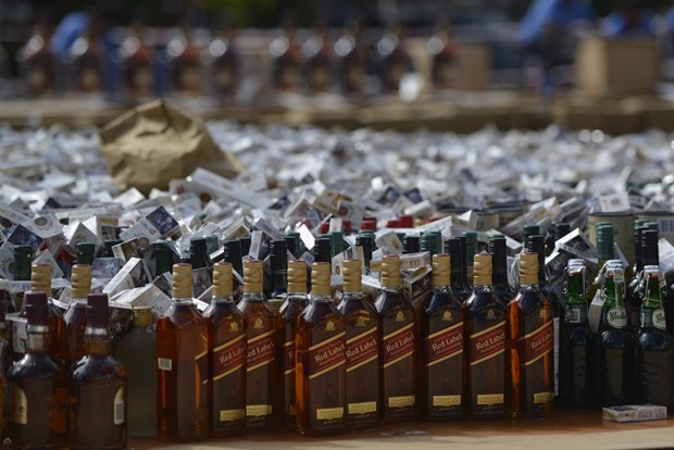 Bootleg liquor kills seven in Indonesia hinh anh 1