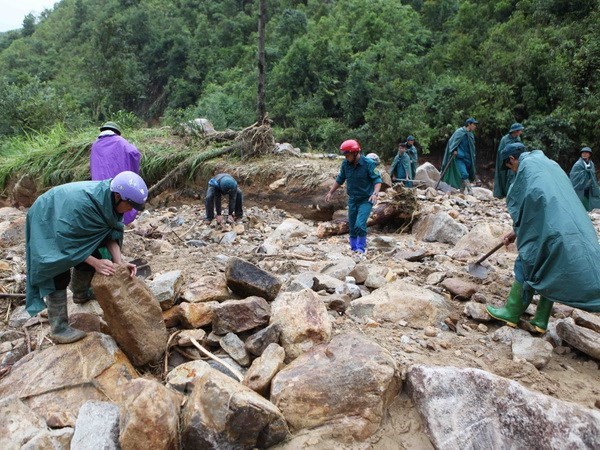 Lai Chau: floods victims rise to 14 hinh anh 1