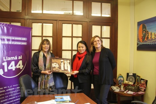 Vietnam Women’s Union delegation active in Argentina hinh anh 1