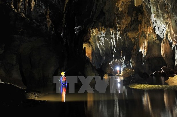 Quang Binh sees accommodation overload during tourist season hinh anh 4