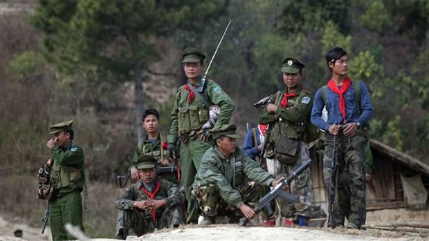 Myanmar armed groups vow to continue peace meetings with gov't hinh anh 1