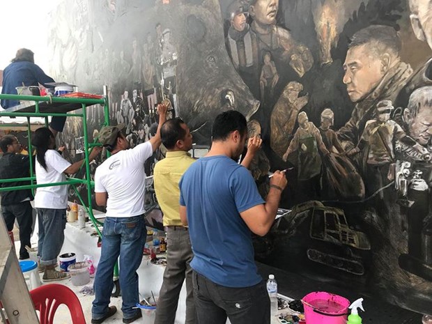 Thai artists create artwork telling Tham Luang rescue mission story hinh anh 1