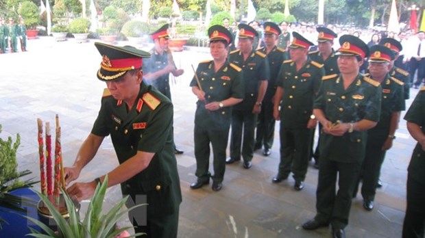 Tay Ninh: Memorial service held for fallen soldiers returned from Cambodia hinh anh 1