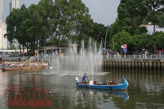 HCM City serves nearly 4.4 million foreign tourists in seven months hinh anh 1